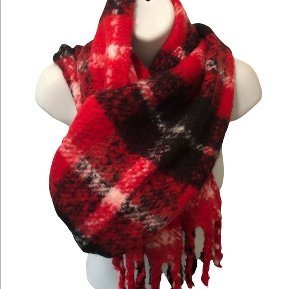 Victoria’s Secret Red Black Tartan Plaid Oblong Cozy Scarf W/Fringe 80X12 - Picture 1 of 6